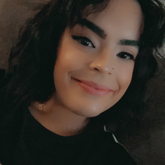 Meet your Posher, Eryn - Picture 1 of 1